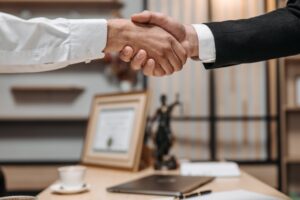 4 Situations You May Need to Consult a Lawyer for Your Condo or HOA Board